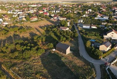 Teren Construcții intravilan de 922 mp, în Tamași