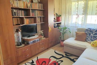Apartament cu 3 camere decomandat în Ostroveni - 14