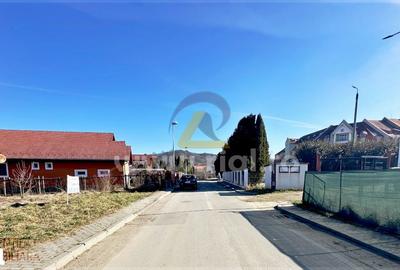 Teren de 2500 mp, în Central - 6