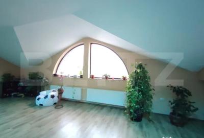 Casă cu 4 camere cu Teren 980 Mp în Craiovița Nouă - 8