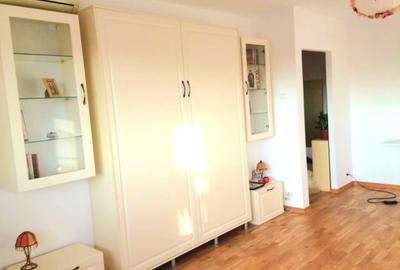 Garsonieră decomandată în Vitan Mall - 2