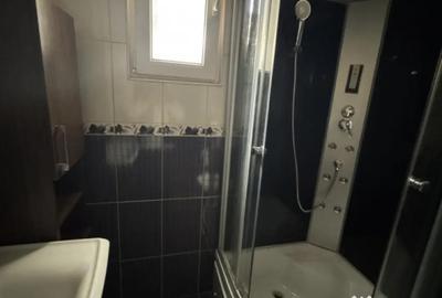 Apartament cu 3 camere semidecomandat în Berceni - 2
