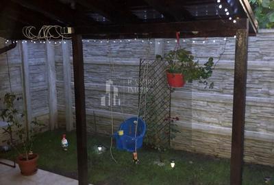 Casă cu 4 camere cu Canalizare în Central - 2