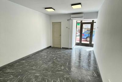 Spațiu comercial, de 20 mp, în Central - 3