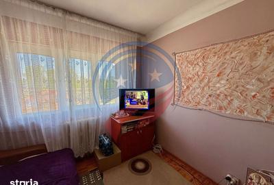 Apartament cu 2 camere decomandat în Rovine