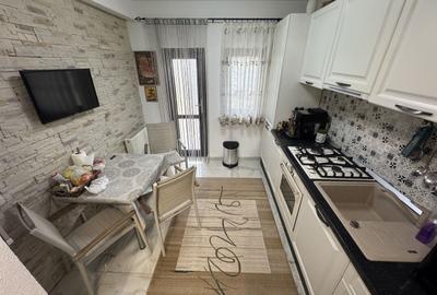 Casă cu 4 camere cu Canalizare în Brătianu - 3