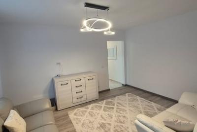 Apartament cu 3 camere decomandat în Semicentral - 1