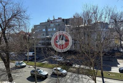 Apartament cu 3 camere decomandat în Romană - 3