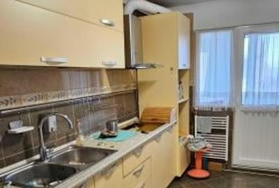 Apartament cu 4 camere semidecomandat, mobilat în Basarabia