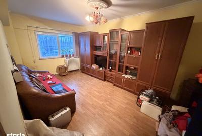 Apartament cu 2 camere decomandat în Vasile Aaron