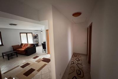 Casă cu 6 camere cu Teren 360 Mp în Chiajna