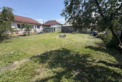 Casă cu 3 camere în Uiasca