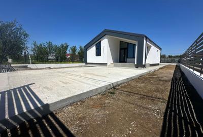 Casă cu 3 camere în Central - 1