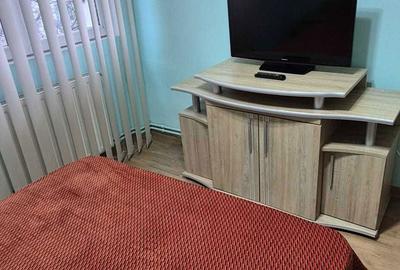 Apartament cu 3 camere semidecomandat în Exterior Vest - 2