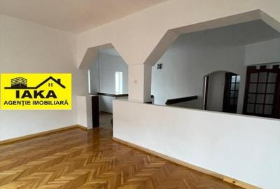 Urgent! 22 Decembrie, apartament la casa ,4 camere, parter - 3