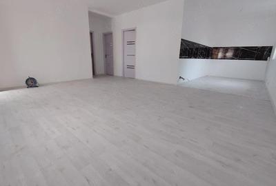 Casă cu Teren 210 Mp în Central - 3