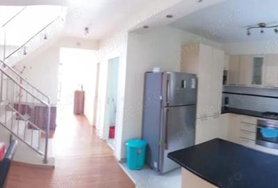 Casă cu 4 camere în Central - 2