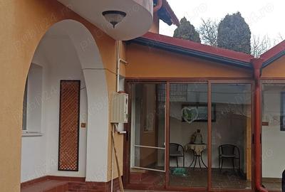 Casă cu Teren 300 Mp în Central - 18