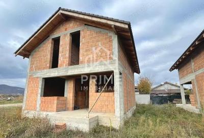 Casă cu Teren 680 Mp în Ampoi 3 - 9