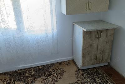 Inchiriez casa batraneasca - 2