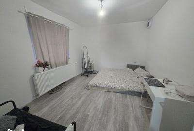 Casă cu 4 camere cu Canalizare în Central - 6