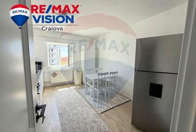 Apartament cu 4 camere decomandat în Central - 2