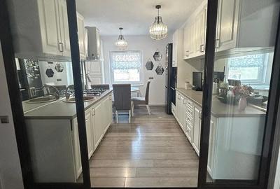 Apartament cu 4 camere decomandat în Ștefan cel Mare - 1