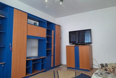 Apartament 3 camere decomandat, et. 3 cu lift, Pacurari - 2