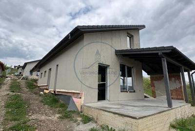 Casă cu 4 camere cu Teren 500 Mp în Unirea - 8