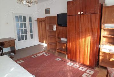 Apartament cu 2 camere decomandat în Gruia - 1