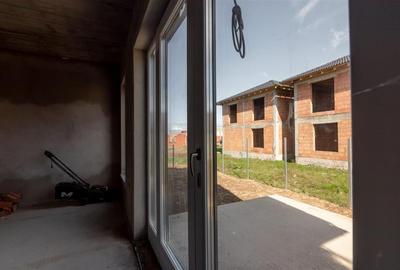 RECO. CASA CU MANSARDA , CIHEI . - 10