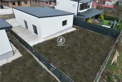 Casă cu 4 camere cu Teren 500 Mp în Valea Lupului