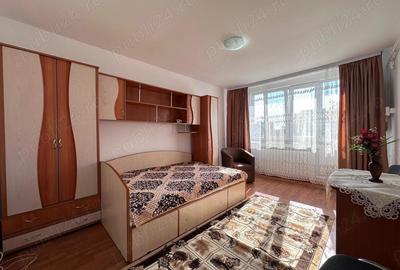 Garsonieră decomandată în Central - 1