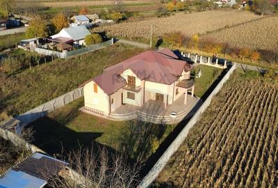 Casa / Vila de vanzare cu 5 camere - Cartierul Nou, Sascut - 28