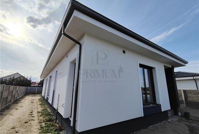 Casă individuală cu 4 camere cu Canalizare în Moșnița Nouă - 2