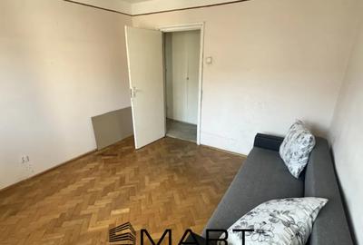 Apartament cu 4 camere decomandat, mobilat în Vasile Aaron - 10