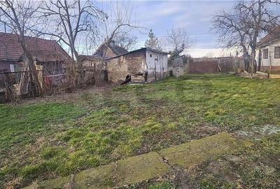 Teren de 2117 mp, în Cetariu - 8