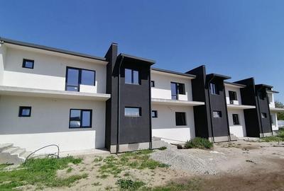 Casa P+1 in comuna 1 Decembrie - str. Victoriei - 9