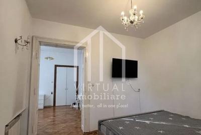 Casa formata din 2 apartamente, 2 garaje,  3 bai - zona Trei Stejari - 8