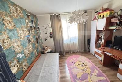 Casă cu 4 camere cu Teren 2700 Mp în Central
