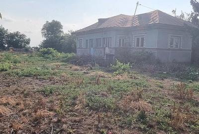 Teren de 1200 mp, în Tărtășești - 1