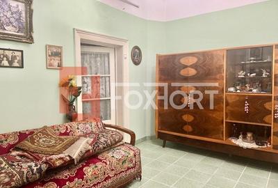 Casa de vanzare la curte comuna Zona Lunei - COMISION 0% - 7
