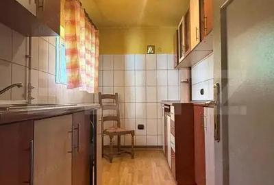 Apartament cu 3 camere semidecomandat în Central - 14