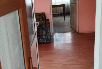 Casă cu 4 camere cu Canalizare în Băicoi - 7