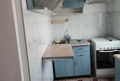 Garsonieră decomandată în Central - 1