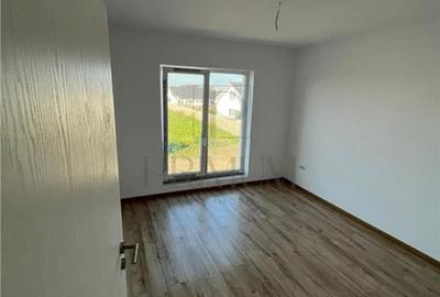 Duplex spatios - bucatarie inchisa - zona in plina dezvoltare. - 11