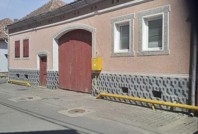 Casă cu 4 camere în Săsciori - 1