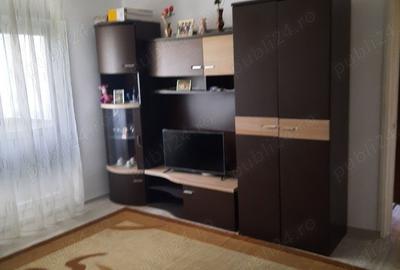 Inchiriez 2 semi mobilat centrala - 5