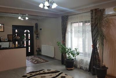 Casă cu 5 camere în Central - 15