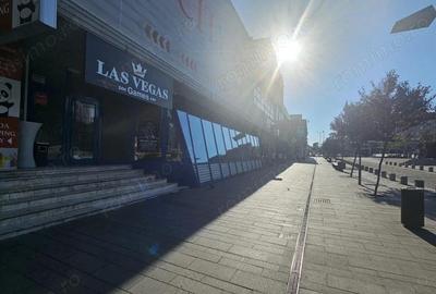 Spațiu comercial, de 289 mp, în Central - 3